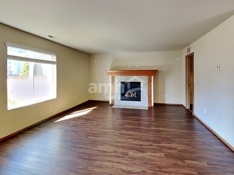 Building Photo - 20316 50th Ave E