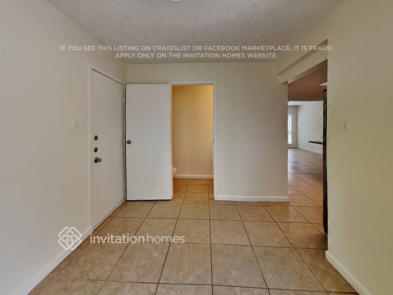 Building Photo - 428 Gleneagles Dr