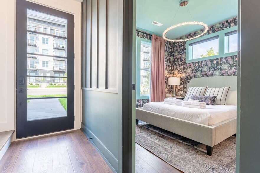 Building Photo - 89 Lucile St