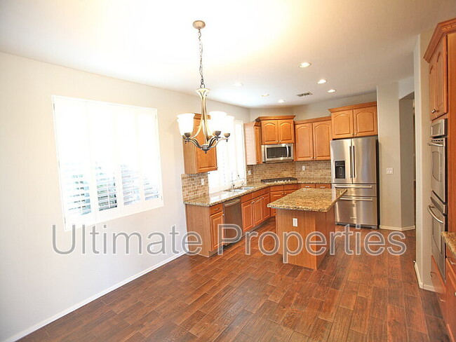 Building Photo - 8711 W Bajada Rd