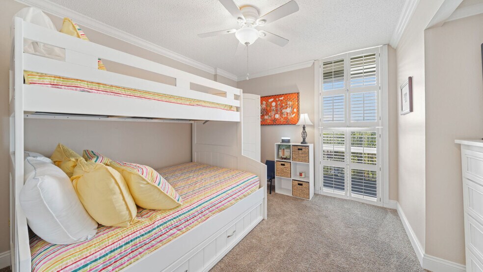 Building Photo - 7205 Thomas Dr