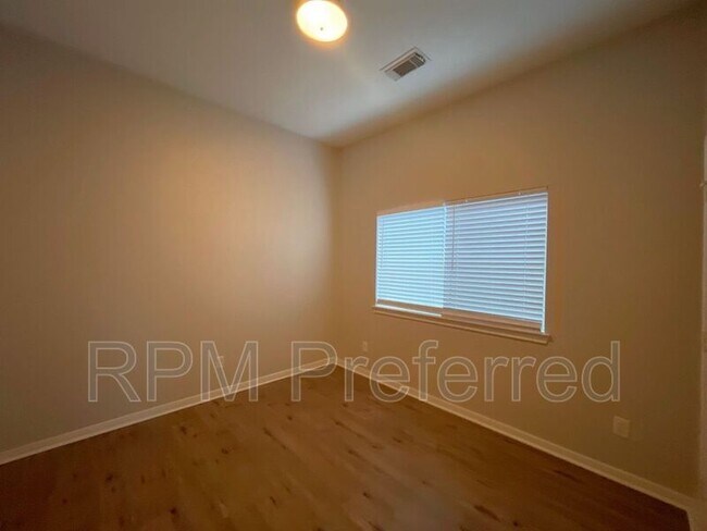 Building Photo - 13542 Forest Gully