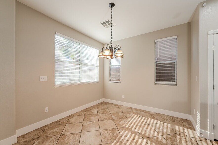 Building Photo - 9281 William Hill Ave