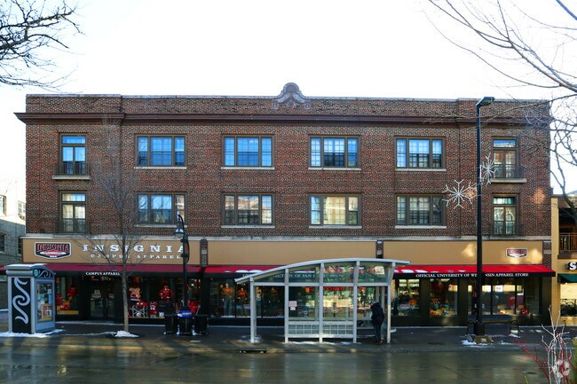 Building Photo - 639-651 State St