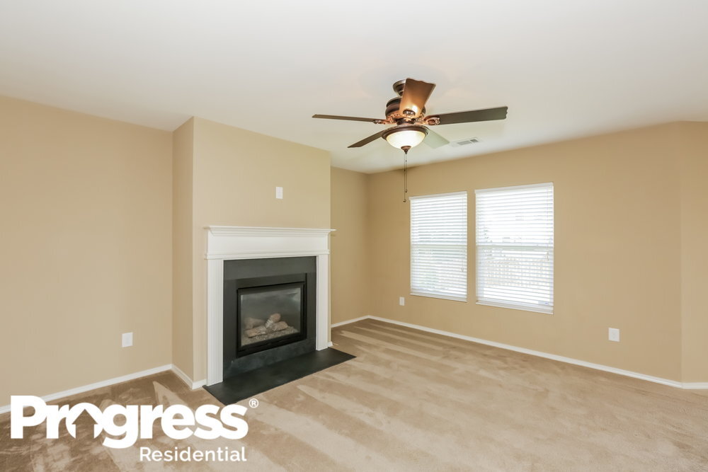 Building Photo - 6329 Highland Commons Dr