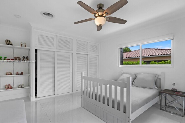 Building Photo - 1865 Daytonia Rd