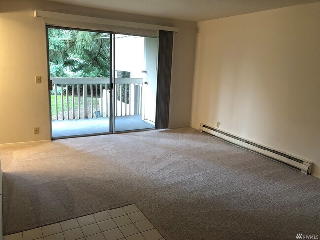 Building Photo - 17109 NE 45th St