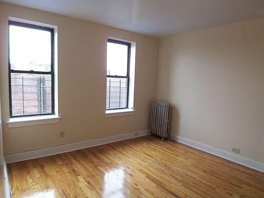 Building Photo - 3 bedroom in BRONX NY 10459