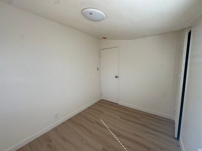 Building Photo - 1448 Coronado Ave