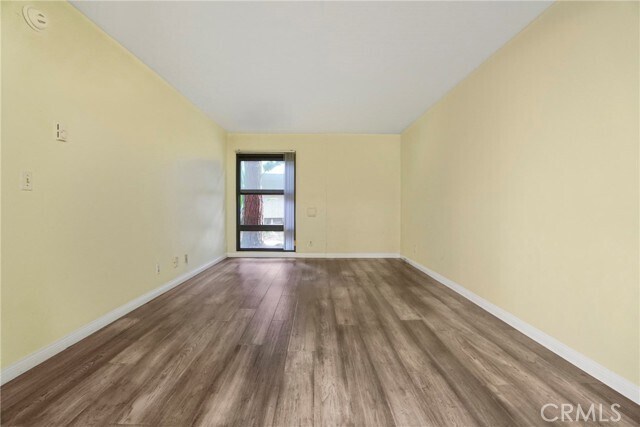 Building Photo - 8650 Gulana Ave