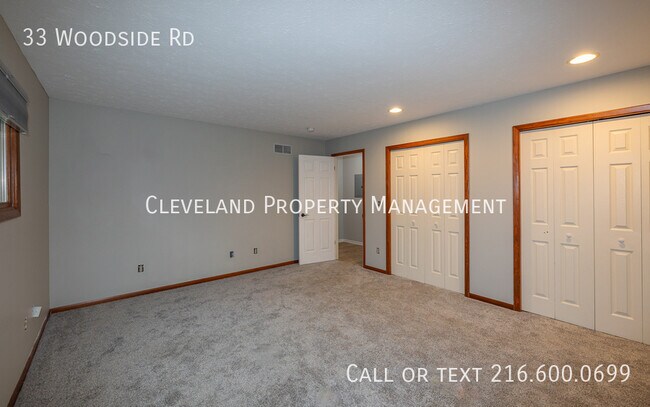 Building Photo - 33 Woodside Rd