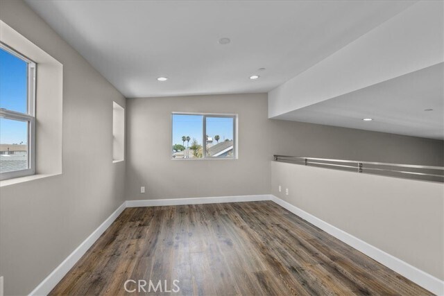 Building Photo - 2415 Carnegie Ln