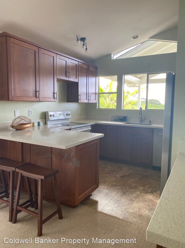 Building Photo - 2 br, 2 bath House - 75-252 Nani Kailua Dr...