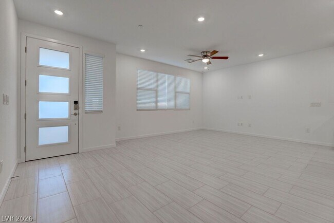 Building Photo - 1588 Hopeful Lark Ln