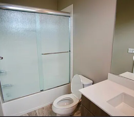 2nd ensuite bathroom - 1427 Wood St