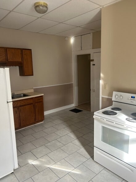 Building Photo - 46 S Monroe St