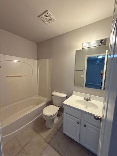 Building Photo - 2193 Landing Walk Dr