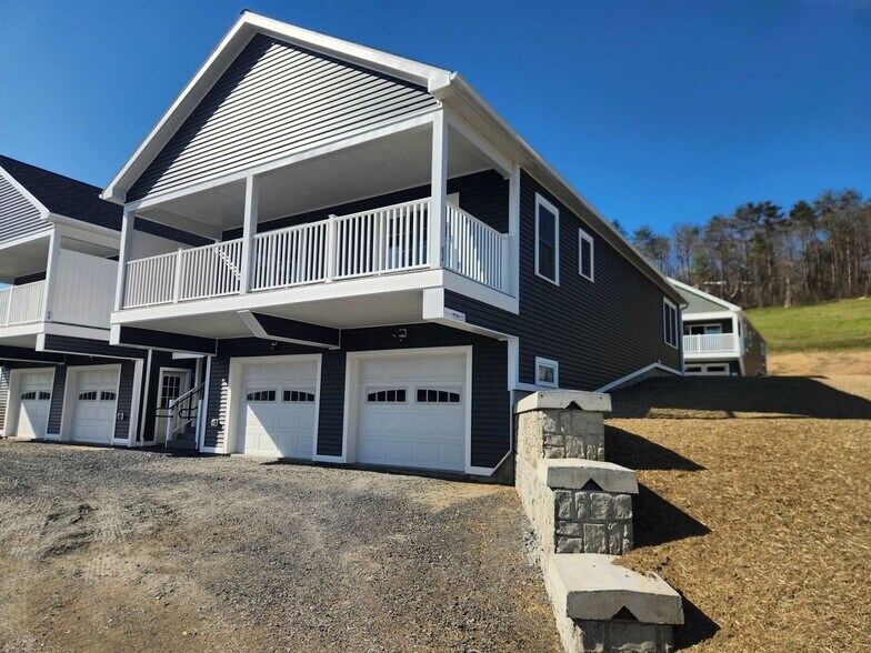 Building Photo - 82 Ivan Dr