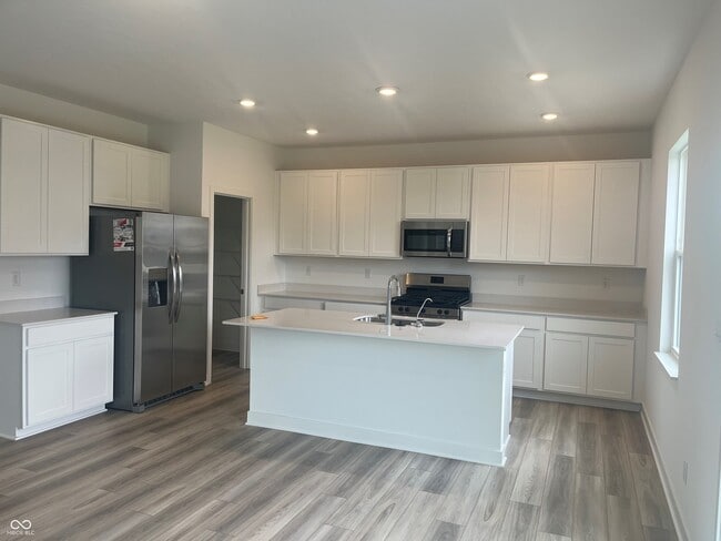 Building Photo - 6958 Bauer Crk Dr