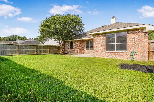 Building Photo - 18134 Stone Trail Manor Dr