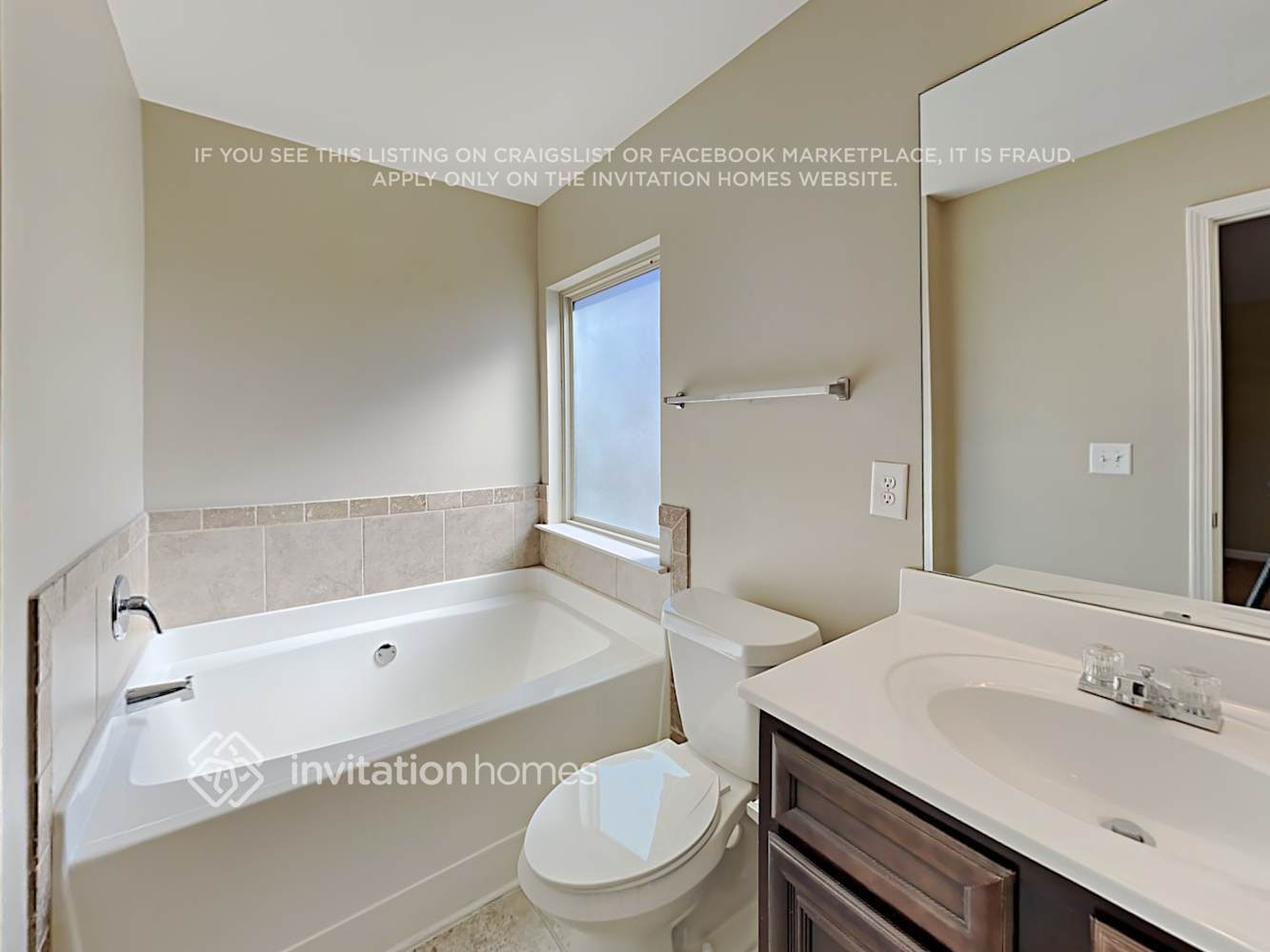 Building Photo - 4640 Baldwin Dr