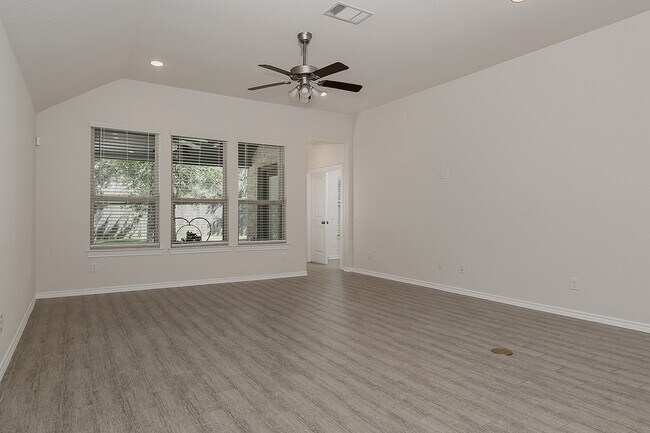 Building Photo - 130 Pioneer Canyon Pl
