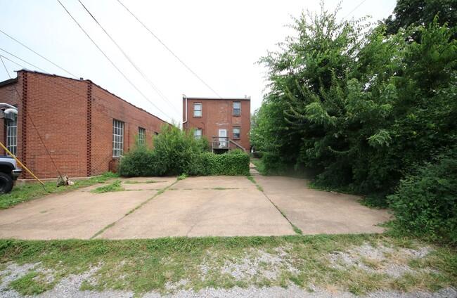Building Photo - 5912 Arsenal St
