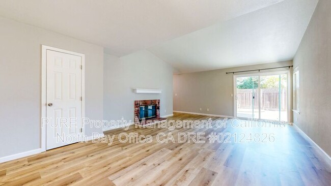 Building Photo - 1107 Navarro St