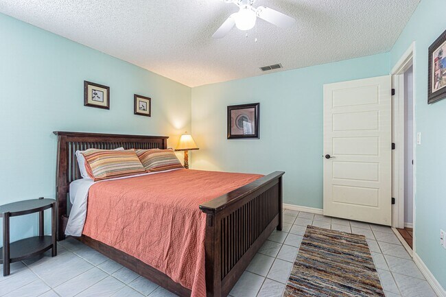 Building Photo - 5427 Villa Deste Ct