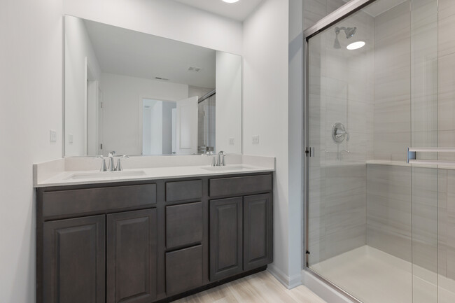 Building Photo - 541 Wolverine Dr