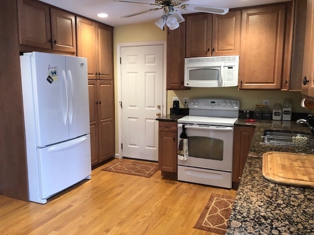 Building Photo - Updated and immaculate 4 bed/3.5 bath colo...