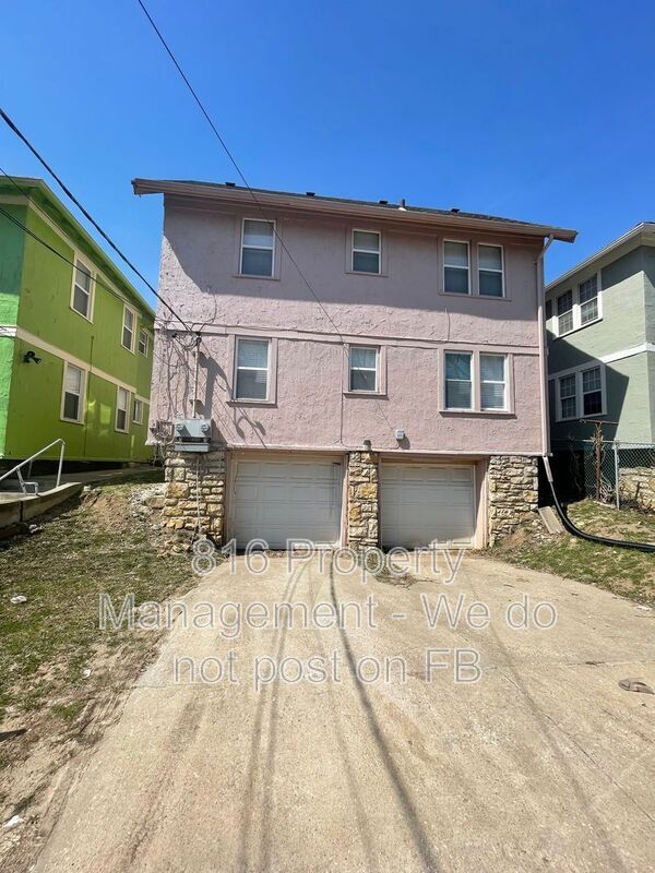 Building Photo - 4241 The Paseo