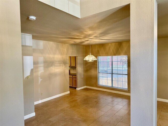 Building Photo - 5817 Taylor Draper Cove
