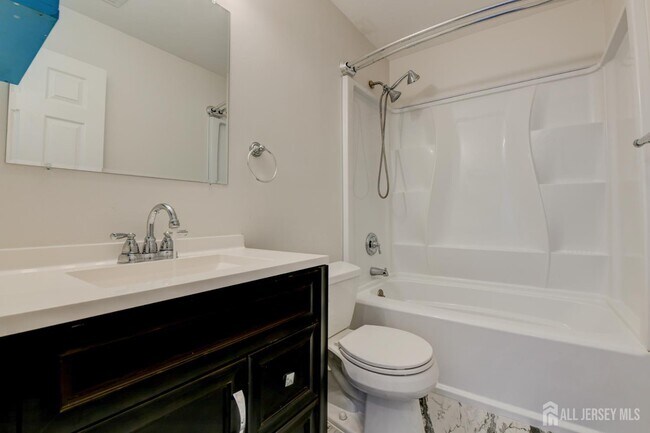 Building Photo - 58 Tanglewood Ct