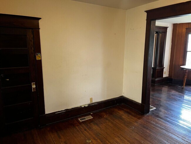 Building Photo - 125 Como Ave