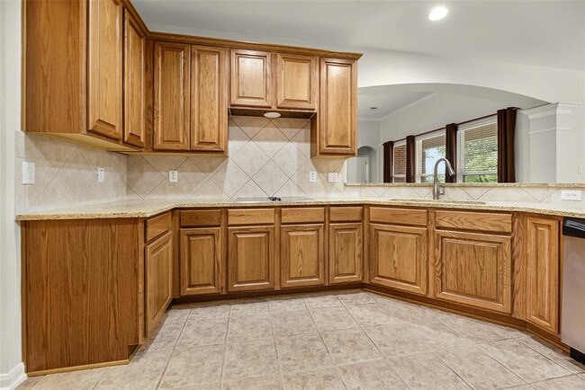 Building Photo - 2220 Comal Springs