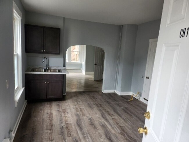 Building Photo - The Peaks on Muskegon