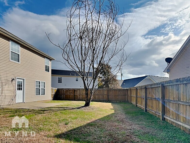 Building Photo - 1341 Tonya Dr