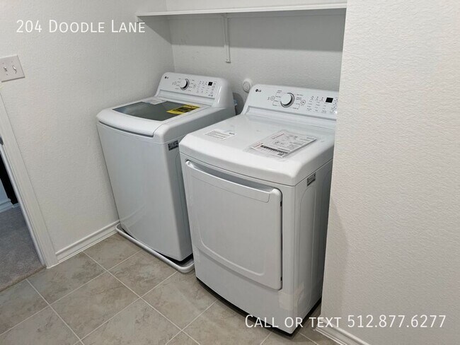 Building Photo - 204 Doodle Ln