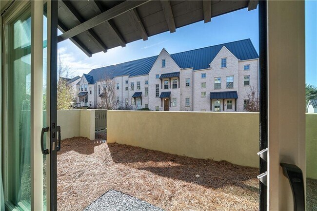 Building Photo - 11173 Serenbe Ln