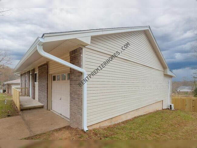 Building Photo - 4309 Glenda Ln