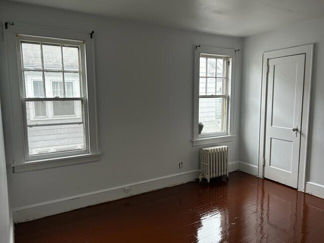 Building Photo - 151 Edna Ave