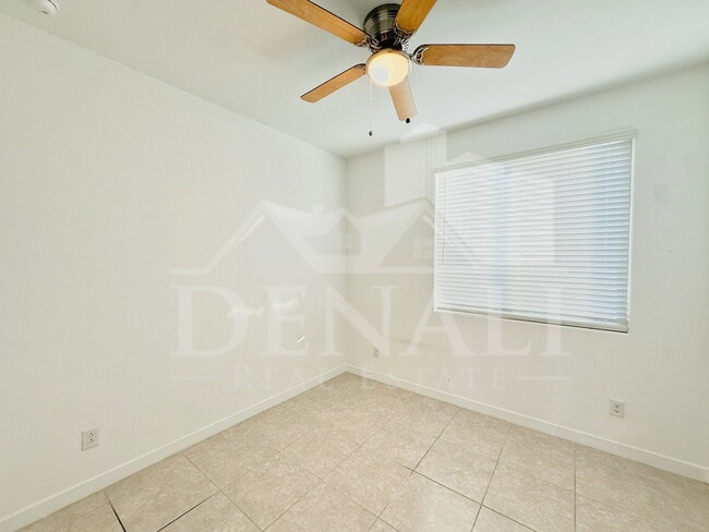 Building Photo - 11682 N 188th Dr