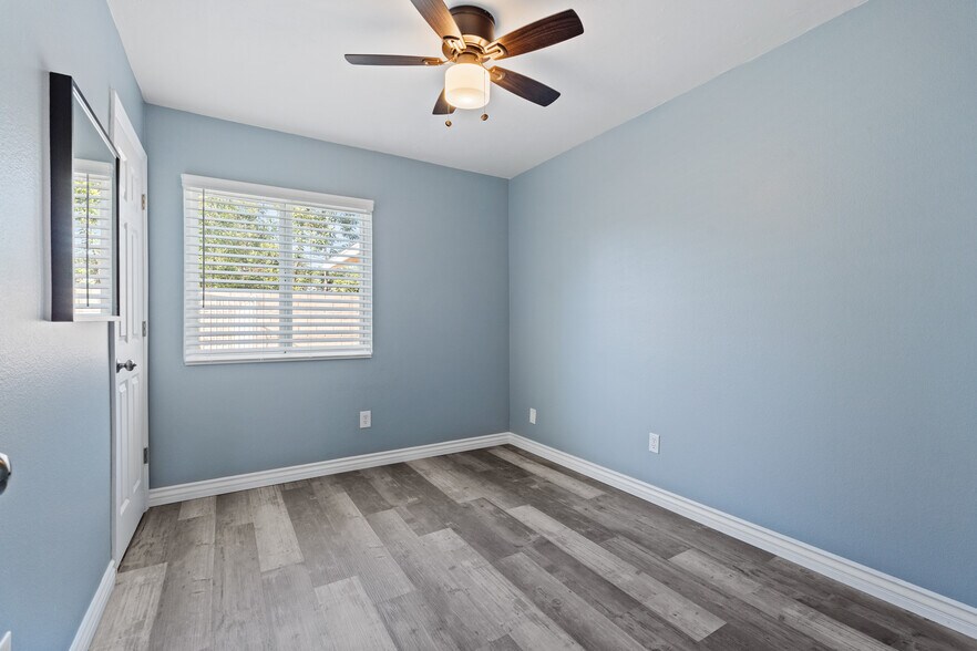 Building Photo - 8724 Summercrest Ln