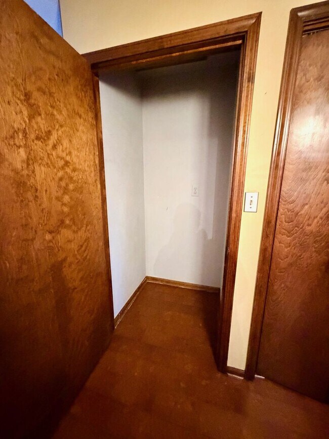 Building Photo - 103 Chestnut Ridge