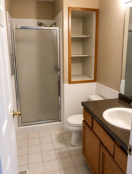 Building Photo - 6521 S 4165 W