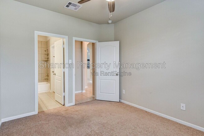 Building Photo - 2603 Deerwood Heights Ln