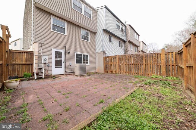 Building Photo - 5569 Caithness Ct