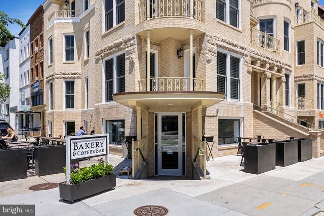 Building Photo - 1641 R St NW