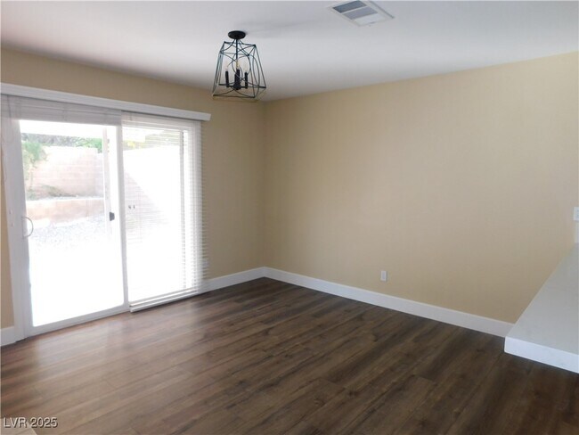 Building Photo - 10855 Carberry Hill St
